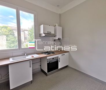 Location Appartement 2 pièces 57m² NIMES 30000 - Photo 5