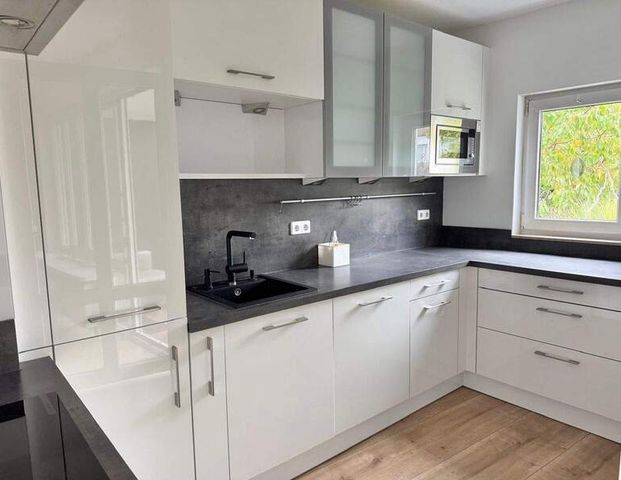 möblierte 4 Zimmer-Wohnung mit Garten - Foto 1