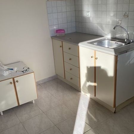 Studio/Γκαρσονιέρα για ενοικίαση Τ.Ε.Ι. (Πάτρα) - Photo 3