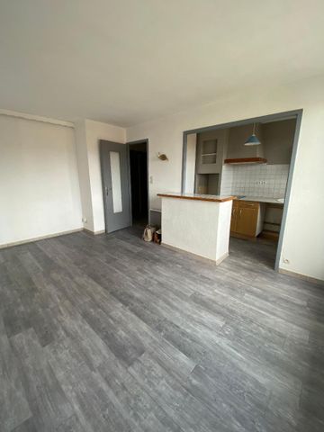 Location Appartement 3 pièces 44m² VALENCE 26000 - Photo 4