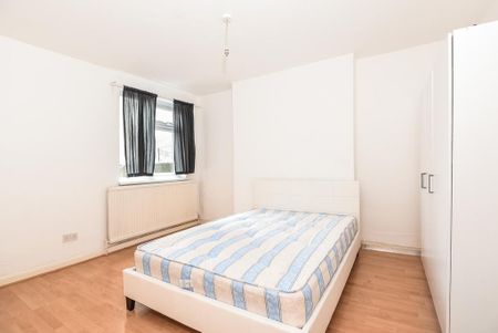 1 bedroom property to rent - Photo 2