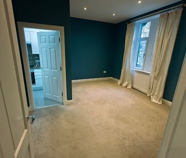 2 Bed Flat, Harland Cottages, G14 - Photo 2