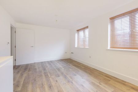 2A Wey Hill, Haslemere - 1 bedroomProperty for lettings - Seymours - Photo 2