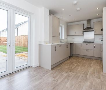 3 bedroom end of terrace house to rent - Photo 5