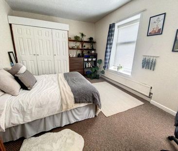 4 bedroom terraced house to rent - Photo 3