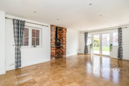 4 bedroom detached to rent Driftwood Drive, Fareham, PO14 - Photo 4