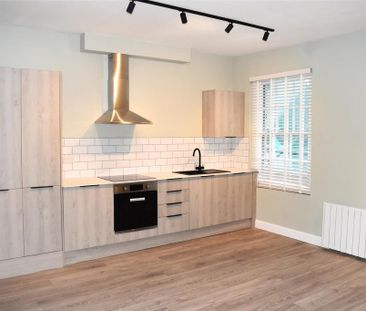 2 bedroom flat to rent - Photo 6