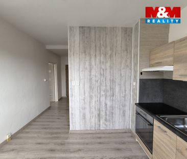 Pronájem bytu 1+1 41 m² - Photo 1