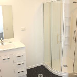 Modern Apartment of Jackson Street - Photo 3