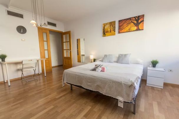 Calle Eslava, Málaga, Andalusia 29002 - Photo 1