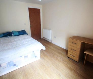 4 bedroom house share to rent - Photo 2