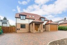 5 bedroom detached house to rent - Photo 3