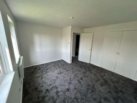 Cavalier Close - North Luton - Ground Floor - Unfurnished, LU3 - Photo 3