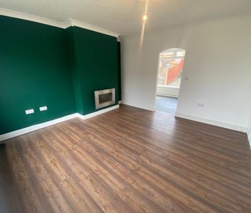 Abbott View, Armley, Leeds - Photo 1