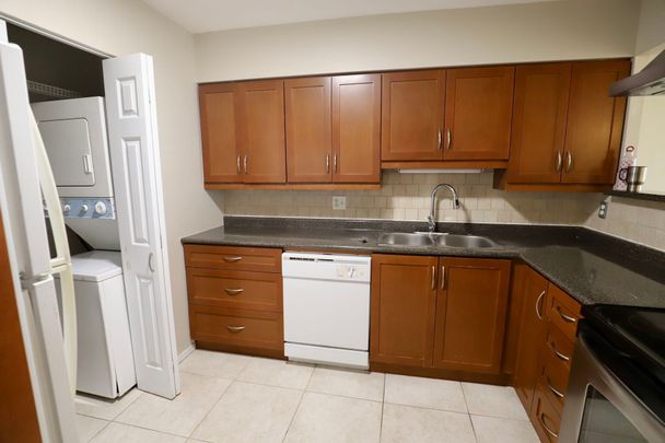 For Lease - 175 Bamburgh Circle Unit# 1006, Toronto, Ontario - Photo 1