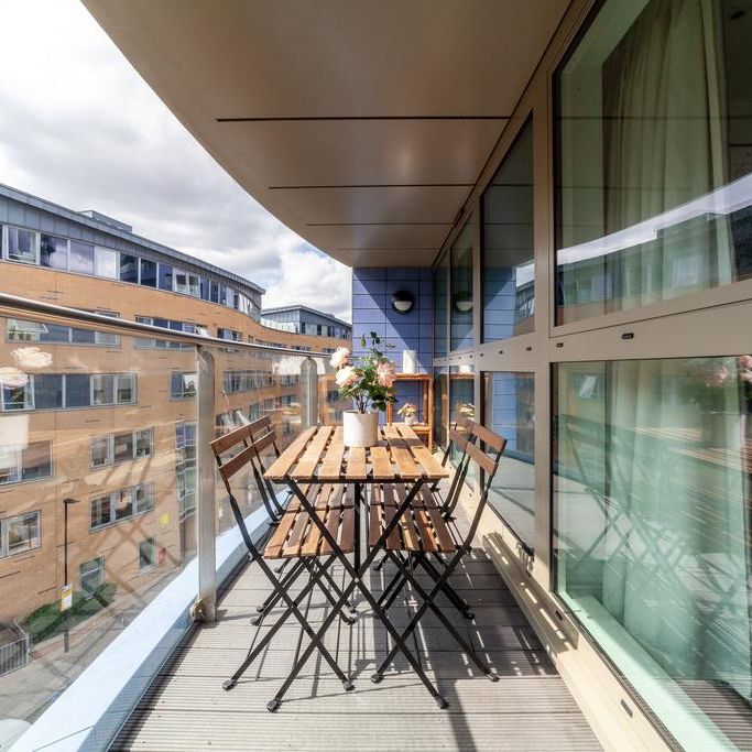 1 bedroom flat to rent - Photo 1