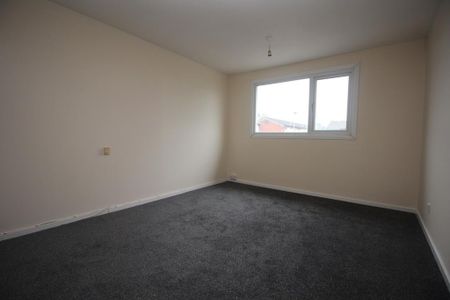 4 bedroom house to rent - Photo 3