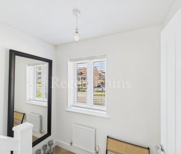 3 bedroom semi-detached house to rent - Photo 6