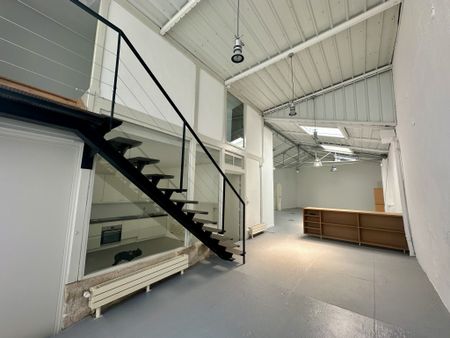 Location Appartement 4 pièces 170m² POITIERS 86000 - Photo 4