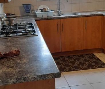 1 bedroom in a house share to rent - Photo 6