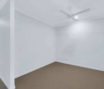 LIKE NEW 4 DUPLEX IN GREAT LOCATION - Photo 3