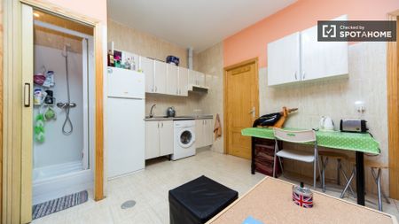 madrid, Community of Madrid 28004 - Photo 3