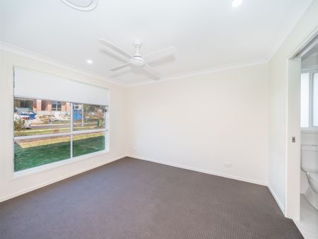 17 Tiger Quoll Drive, Lake Cathie NSW 2445 - House For Rent | Domain - Photo 2
