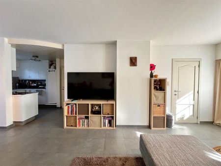Prachtige ruime woning met tuin in rustige omgeving - Photo 2