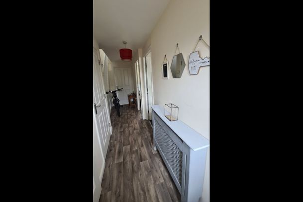 Room in a Shared House, Falconwood Way, M11 - Photo 1