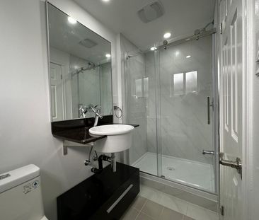 For Lease - 8 Midcroft Drive, Toronto, Ontario - Photo 6