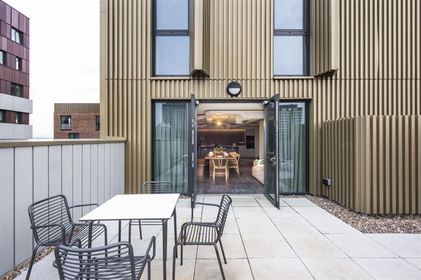 Kampus, Piccadilly - Photo 1