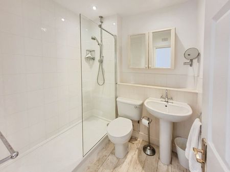 2 bedroom House To Let - Photo 3