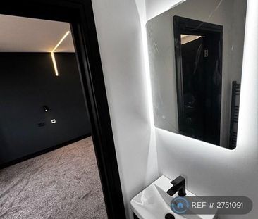 1 bedroom in a house share to rent - Photo 3