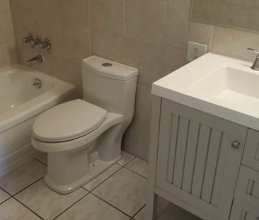 LIVE at THE BEACH!: 1 month free rent in a 1 Bed,1 Bath in Lower Mi... - Photo 4