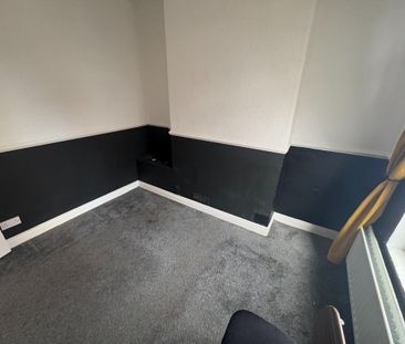 132 Donnybrook Street, Belfast BT9 7DG - Photo 3