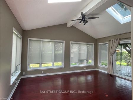 For Lease - 10 Rideau Crescent, St. Catharines, Ontario - Photo 2