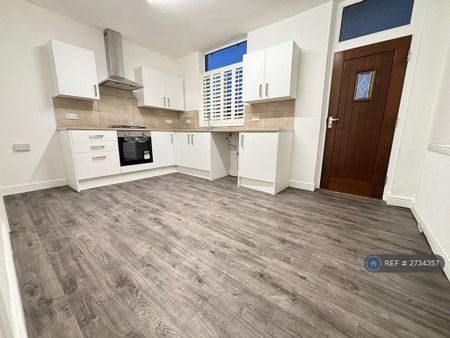 2 bedroom terraced house to rent - Photo 3