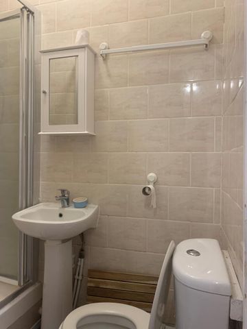 Studio to rent - Photo 5