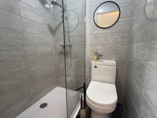 Belfast Walk, DERBY, DE21 - Photo 1