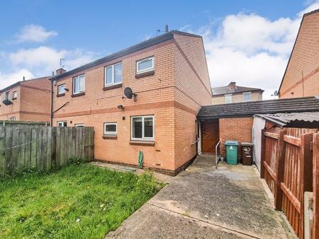 2 Bed Semi-Detached House, Birkin Avenue, NG7 - Photo 3