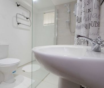 Brownhill Crescent, LEEDS - Photo 1