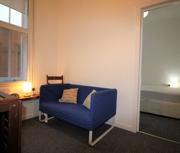 Studio Flat, Kennington Lane, SE11 - Photo 4