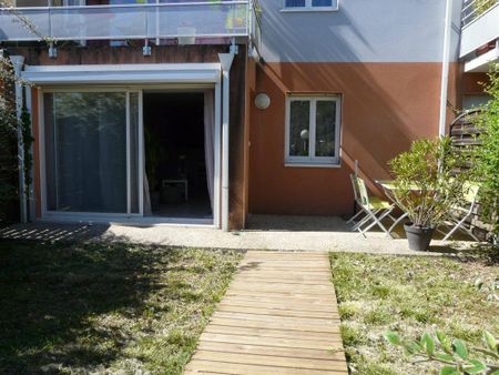 Location appartement t2 78 m² à Villefranche-de-Rouergue (12200) - Photo 2