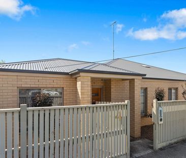 Room 1/4 North Valley Road, Highton - Photo 6