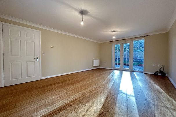 4 bedroom detached house to rent - Photo 1