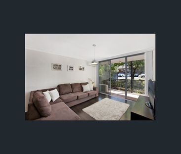 GROUND FLOOR APARTMENT - Photo 3