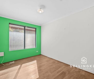 SellingKey Real Estate presents 35 Serisier Parkway, Queens Park! - Photo 4