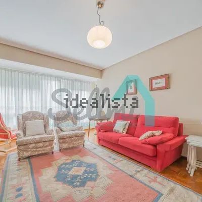 Alquiler de piso en Avenida Buenavista - Photo 1