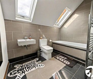 2 bedroom flat to rent - Photo 4