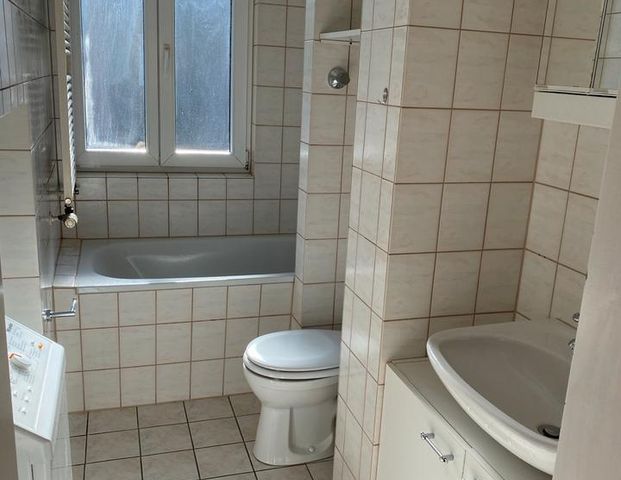 Dachgeschosswohnung 2 Zimmer Wohnung 60qm - Foto 1